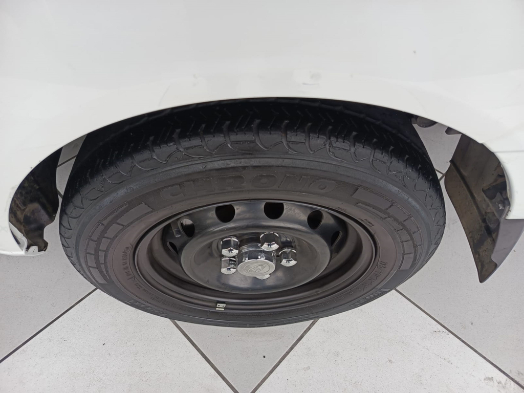 Hyundai HR Branco