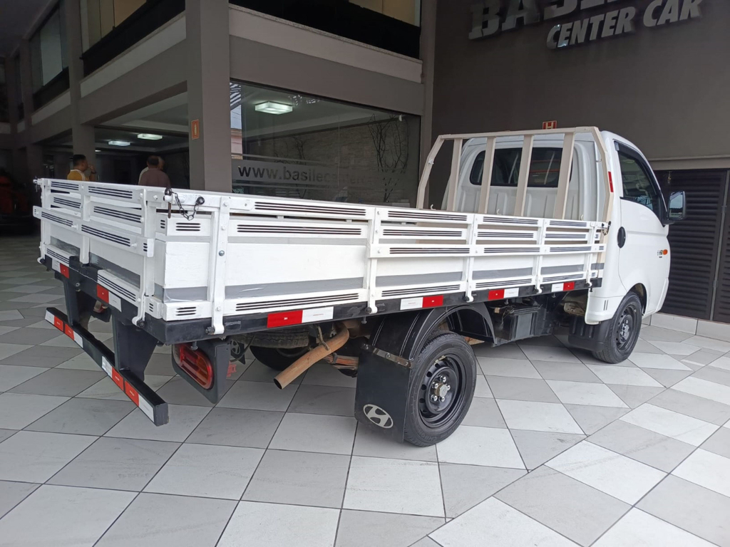 Hyundai HR Branco