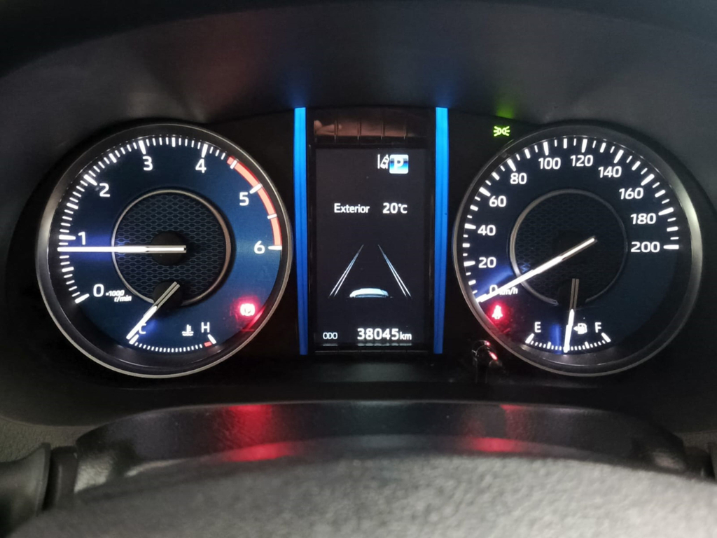 Toyota Hilux Prata