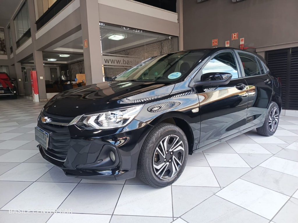 Chevrolet Onix Preto