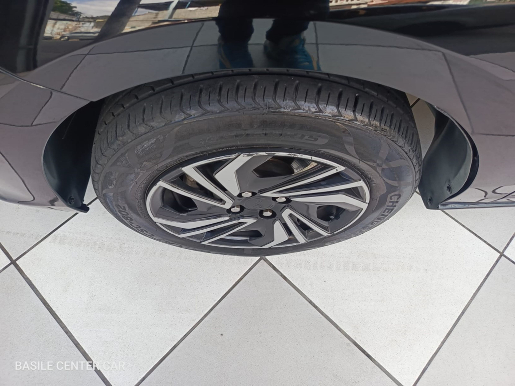 Chevrolet Onix Preto