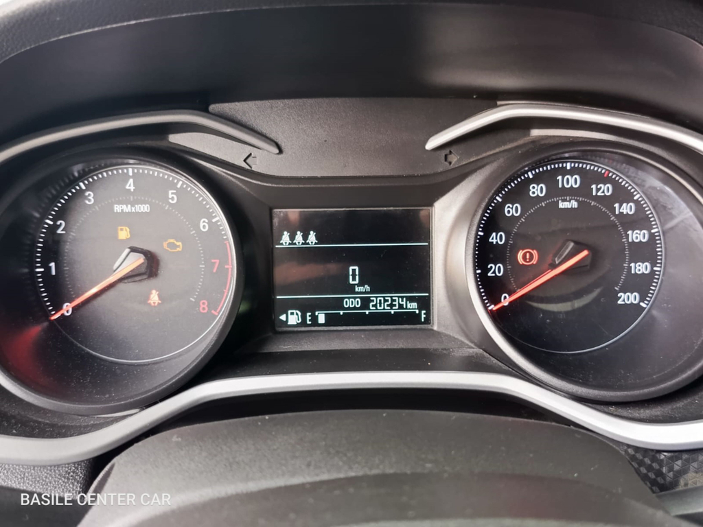 Chevrolet Onix Preto