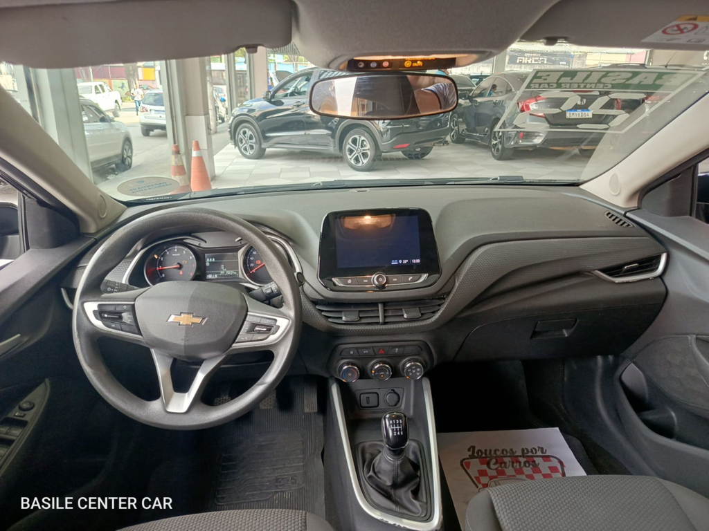 Chevrolet Onix Preto
