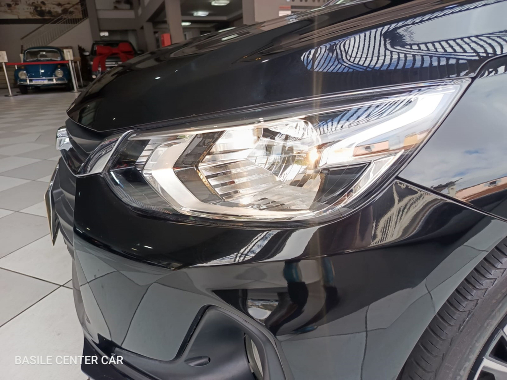 Chevrolet Onix Preto