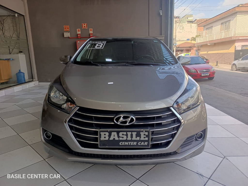 Hyundai HB20 Prata