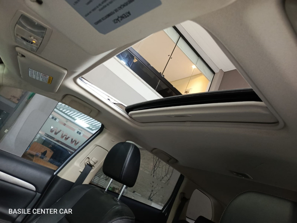 Mitsubishi Outlander Prata
