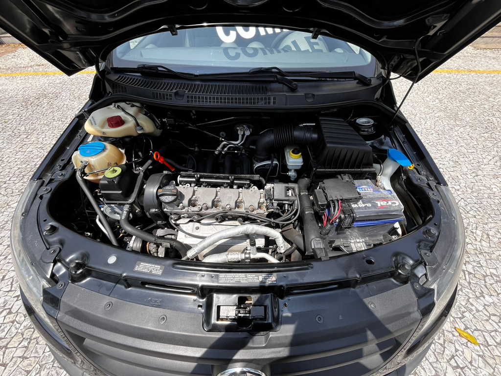 Volkswagen Saveiro Preto