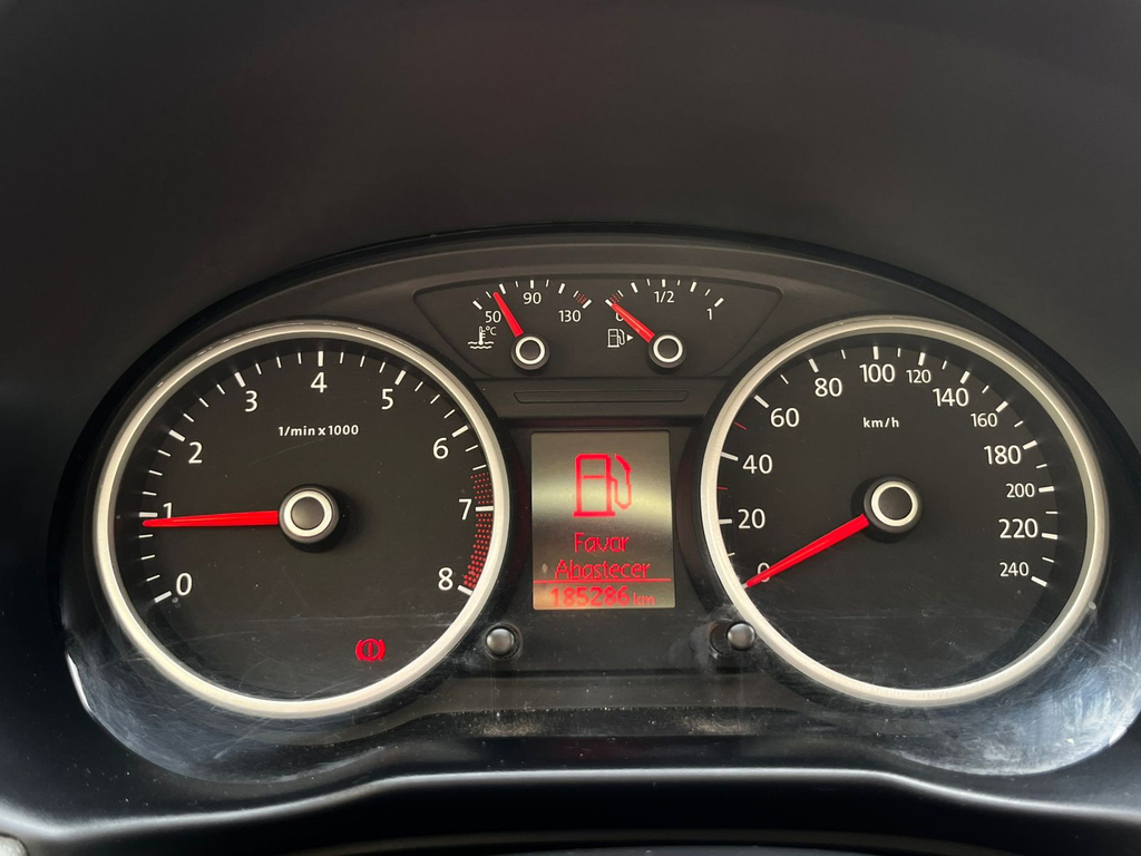Volkswagen Saveiro Preto