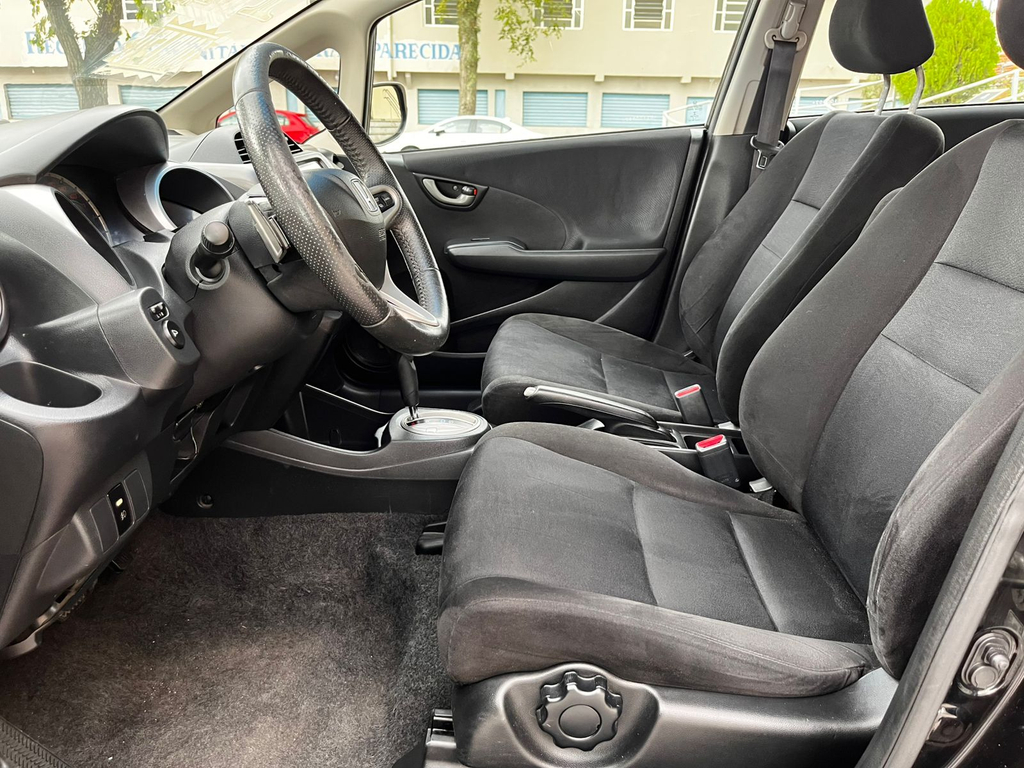 Honda Fit Preto