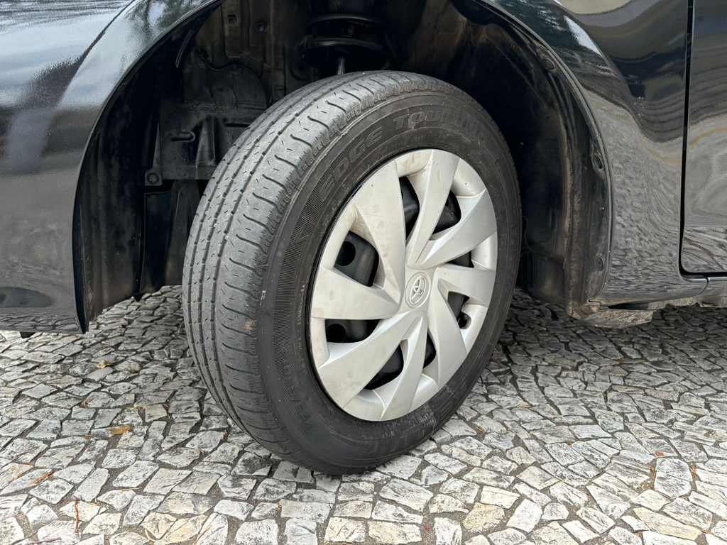 Toyota Etios Sedan Preto