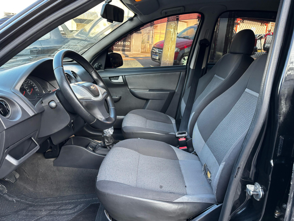 Chevrolet Celta Preto