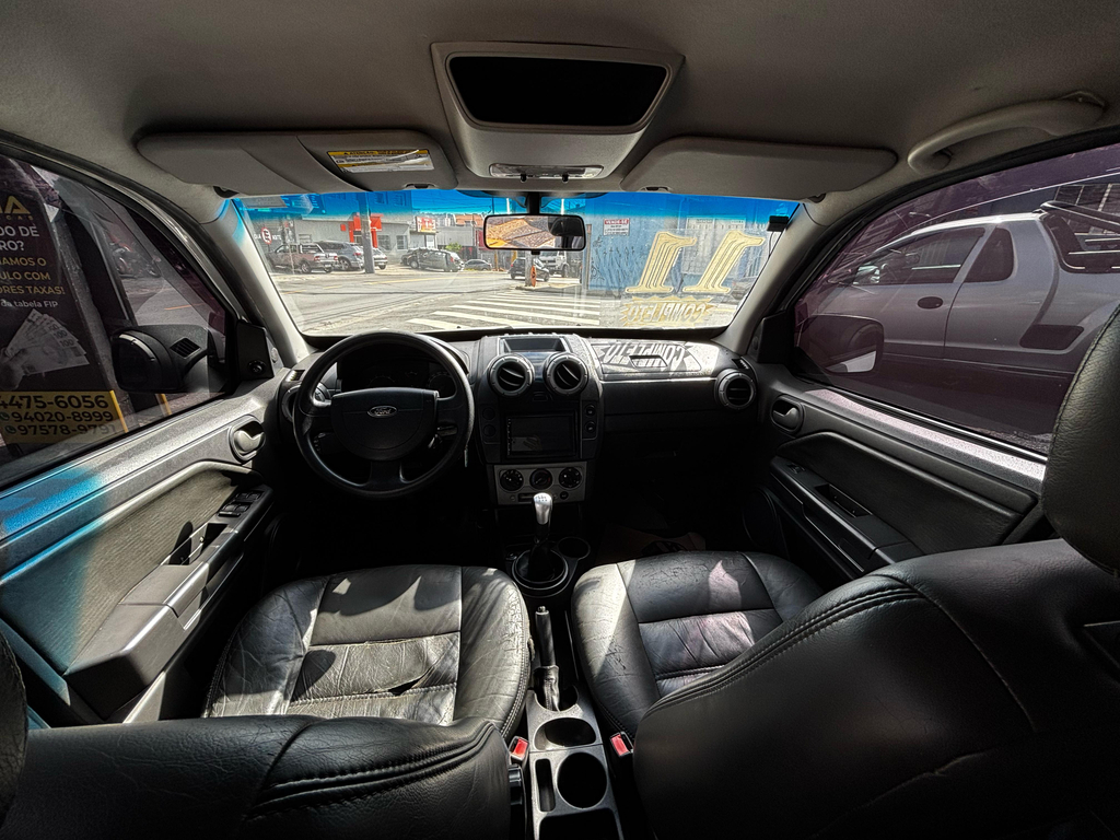Ford EcoSport Prata