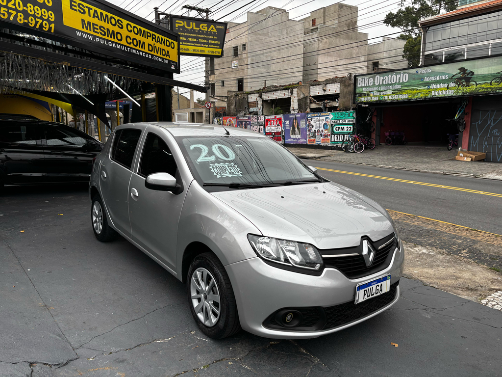Renault Sandero Prata