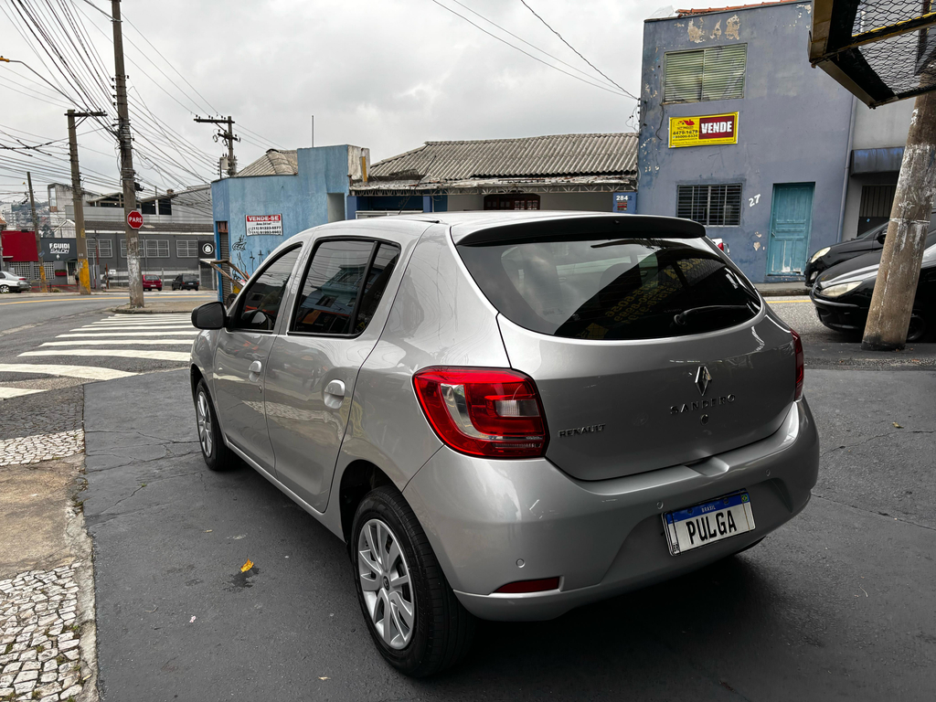 Renault Sandero Prata