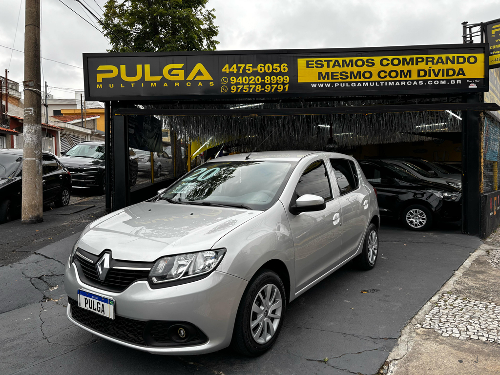 Renault Sandero Prata