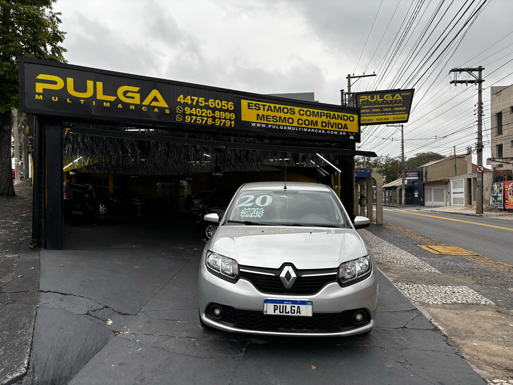 Renault Sandero Prata