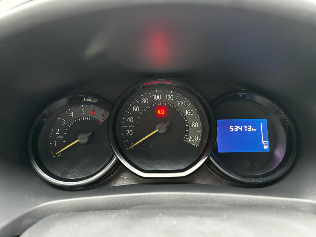 Renault Sandero Prata