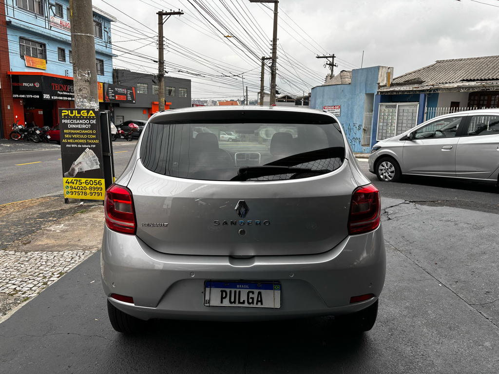 Renault Sandero Prata