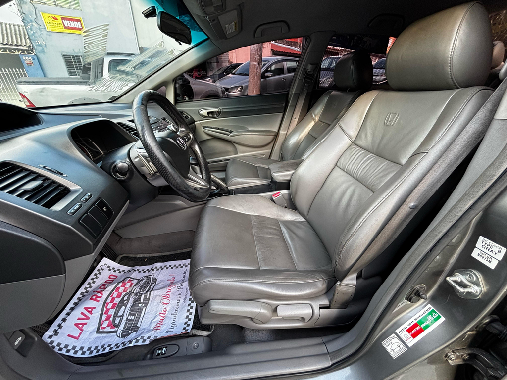 Honda Civic Cinza