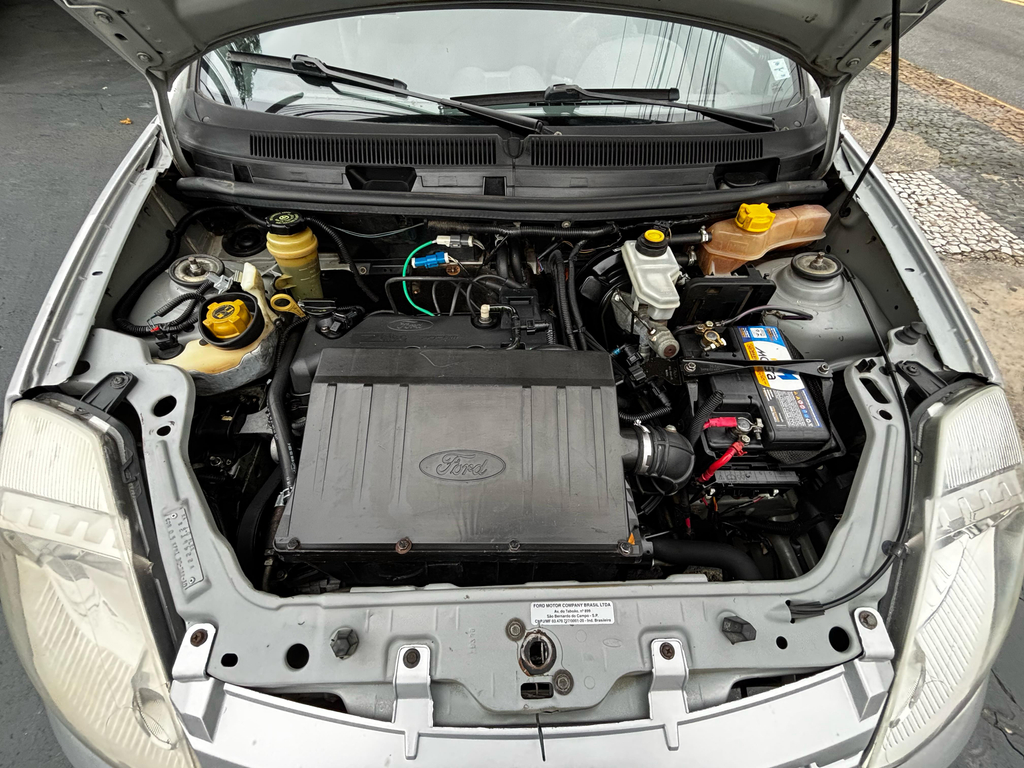 Ford Ka Hatch Prata