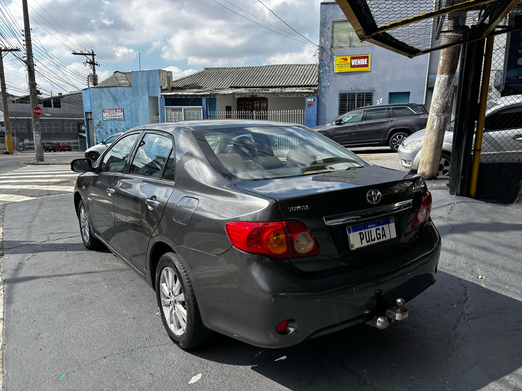 Toyota Corolla Cinza