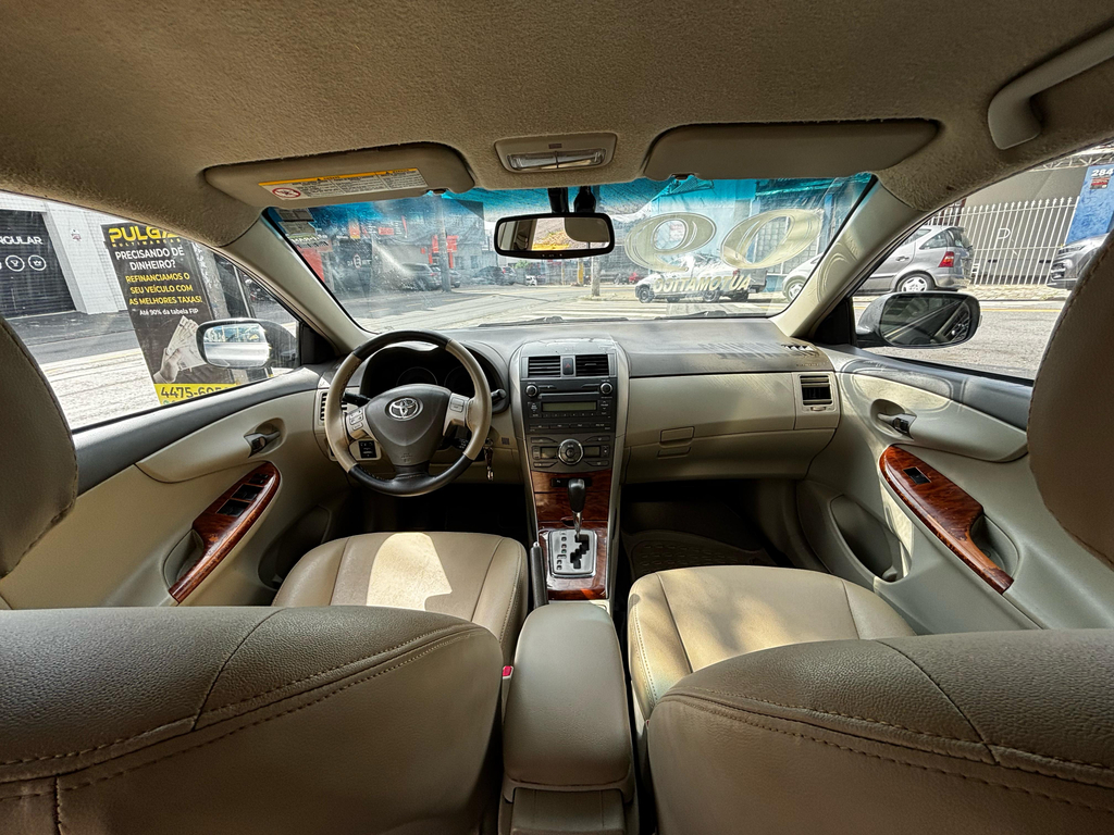 Toyota Corolla Cinza