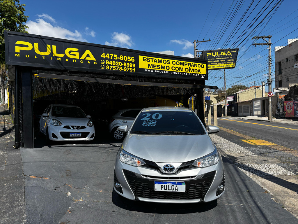 Toyota Yaris Hatch Prata