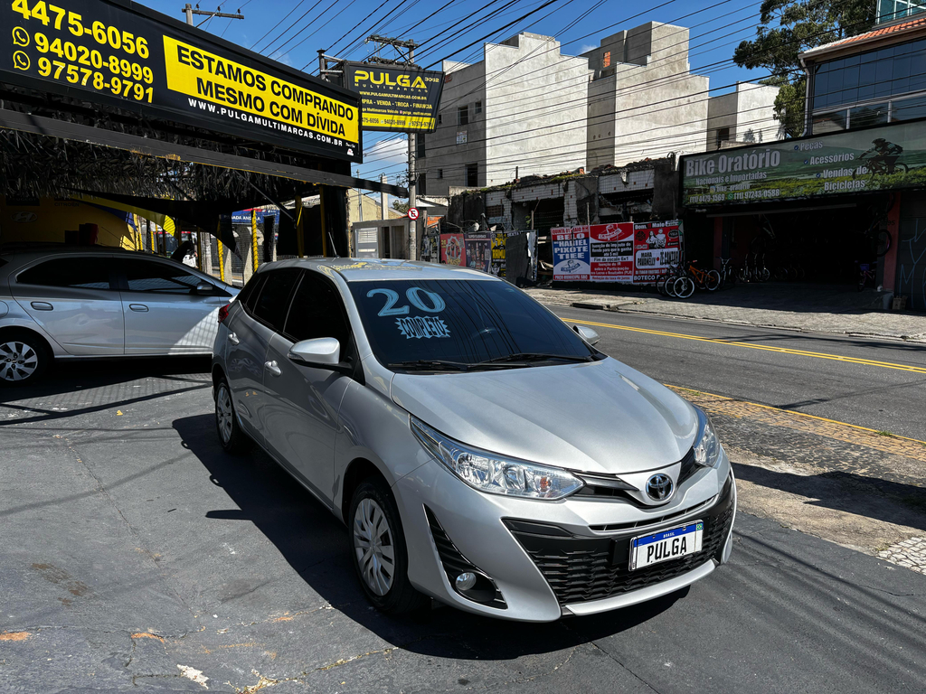 Toyota Yaris Hatch Prata