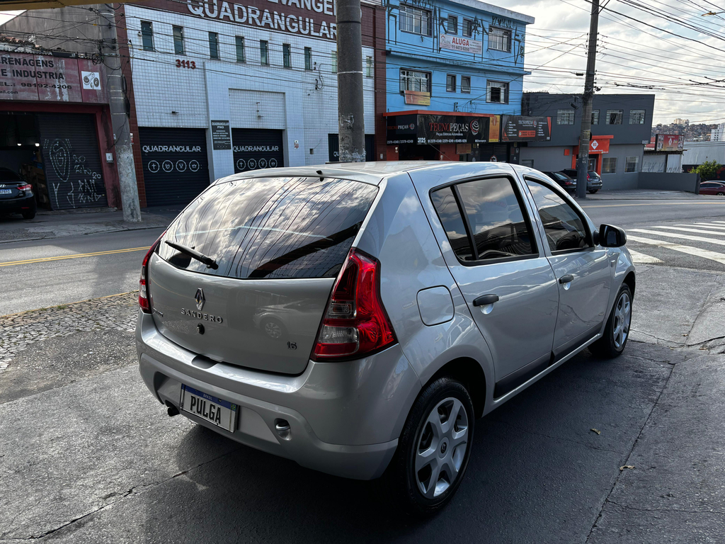 Renault Sandero Prata