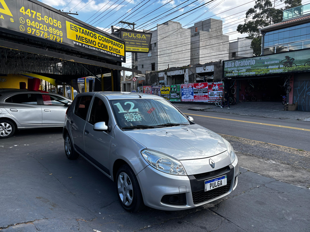 Renault Sandero Prata