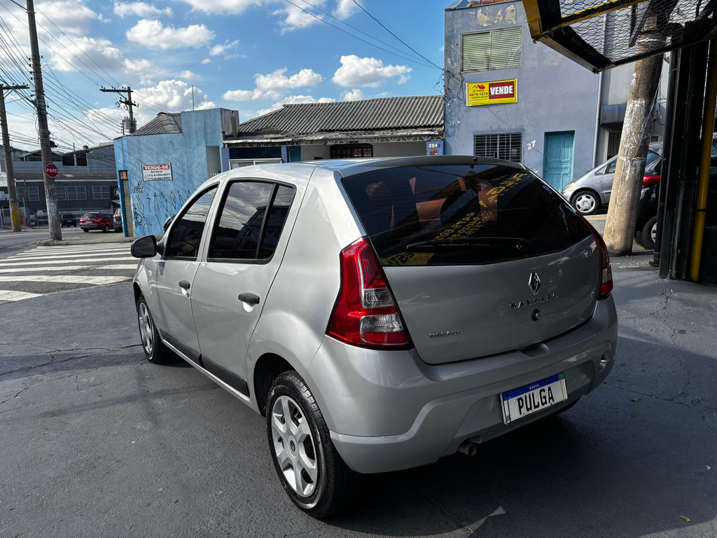 Renault Sandero Prata