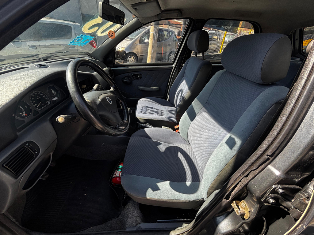 Fiat Palio Cinza