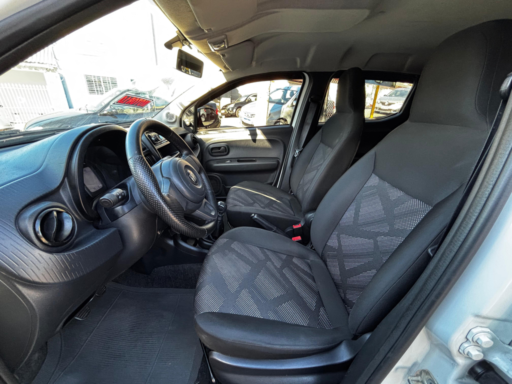Fiat Mobi Branco