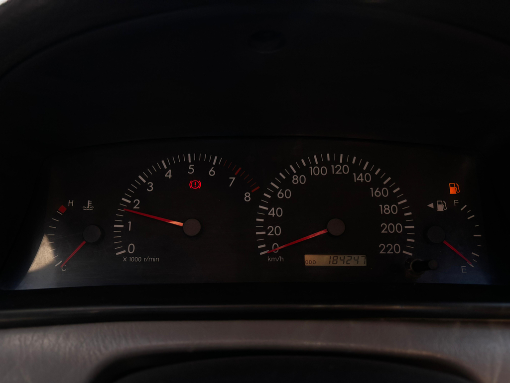 Toyota Corolla Bege