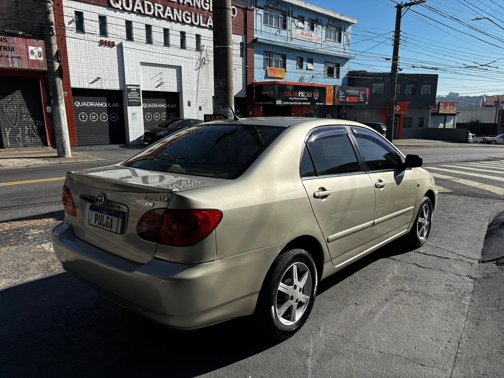 Toyota Corolla Bege