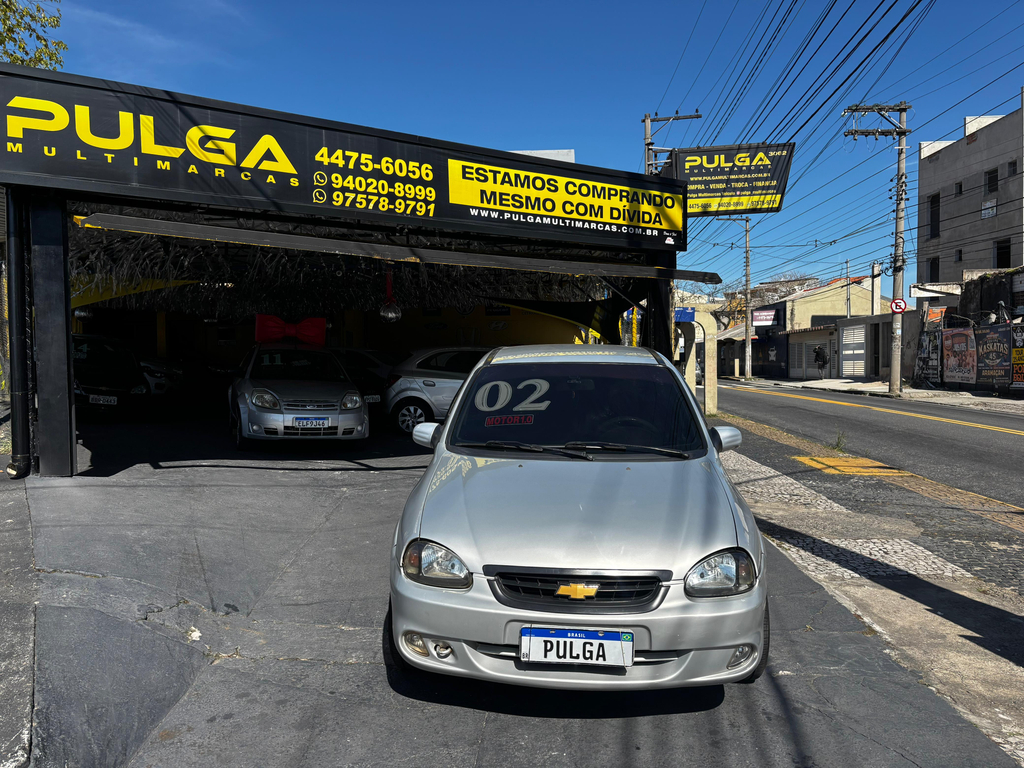Chevrolet Corsa Sedan Prata