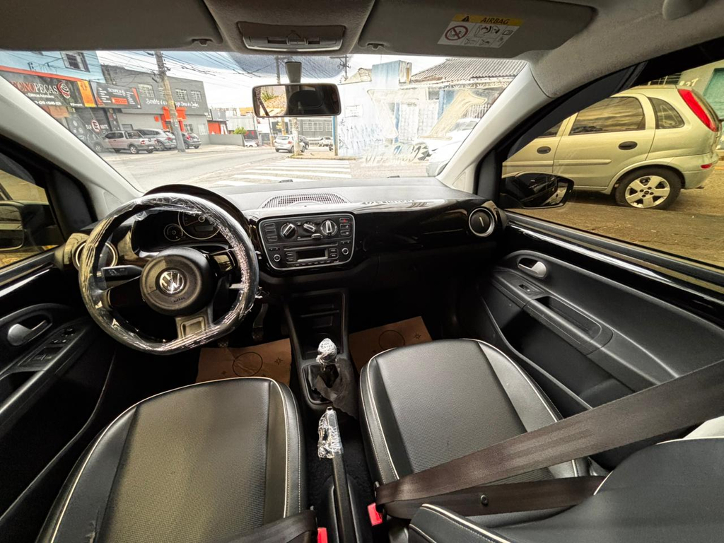Volkswagen Up! Preto