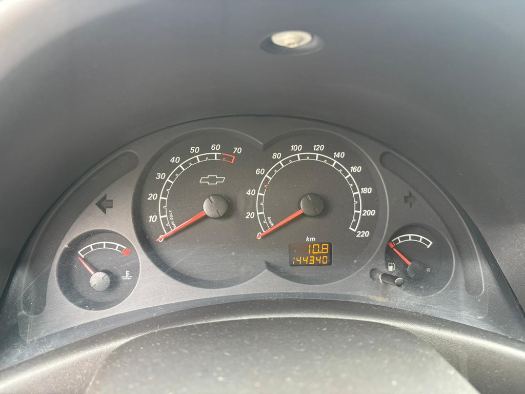 Chevrolet Corsa Hatch Bege