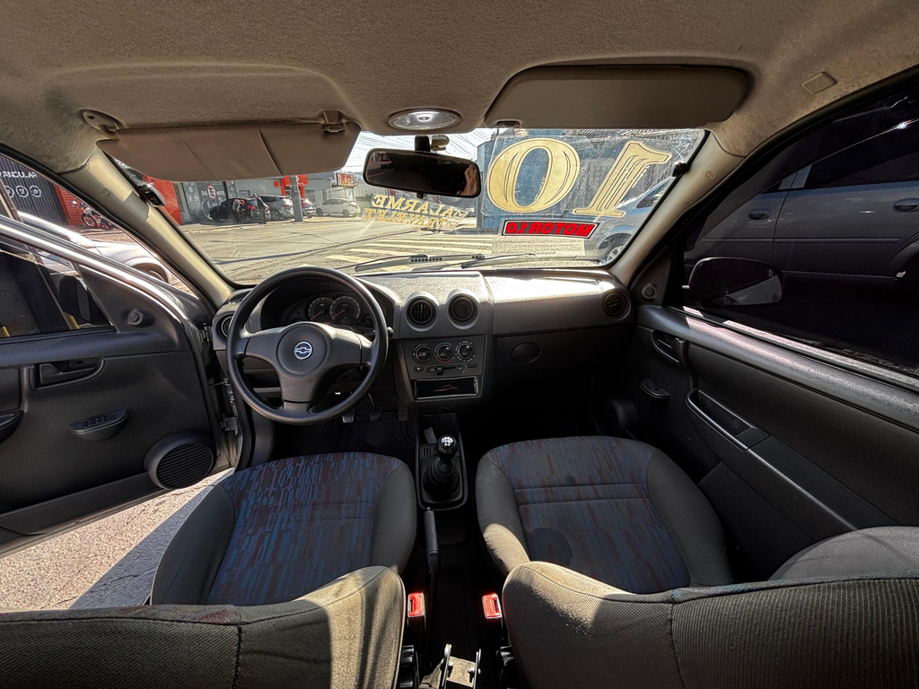 Chevrolet Celta Prata